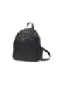 "Guess Einzelstücke & Seltenheiten im Sale | Guess Damen Rucksack Schwarz - Stilvoller Herbst/Winter Begleiter mit Innen- und Vordertaschen, 25x28x12 cm, Artikelcode: HWQG96 online kaufen"|Planet-Deluxe