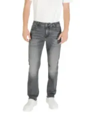 "Guess Jeans im Sale | Guess - Guess Jeans Uomo online kaufen"|Planet-Deluxe