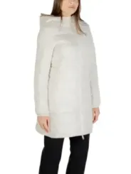"Guess Active Damenjacke Beige - Perfekt für Herbst/Winter"