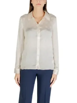 Guess Herrenhemd 488185 – Stilvoll & Modern