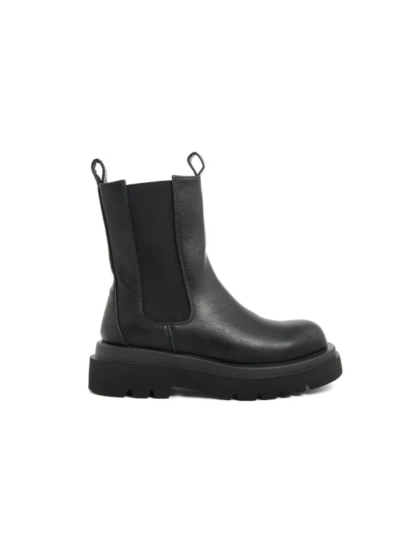 Schwarze Leder Stiefeletten mit Absatz Schwarze Leder Stiefeletten mit Absatz