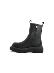 Schwarze Lederstiefel mit dickem Absatz