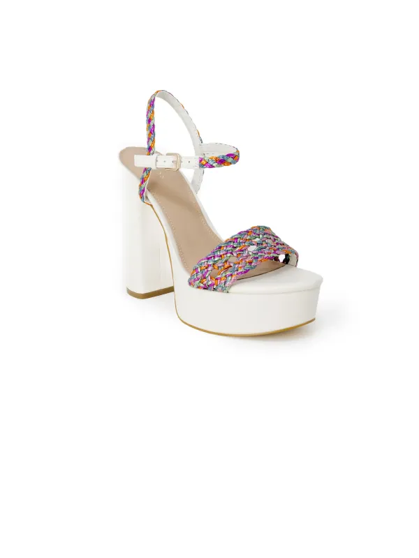 "Guess Sandalen im Sale | Guess - Guess Sandali Donna online kaufen"|Planet-Deluxe "Guess Sandalen im Sale | Guess - Guess Sandali Donna online kaufen"|Planet-Deluxe