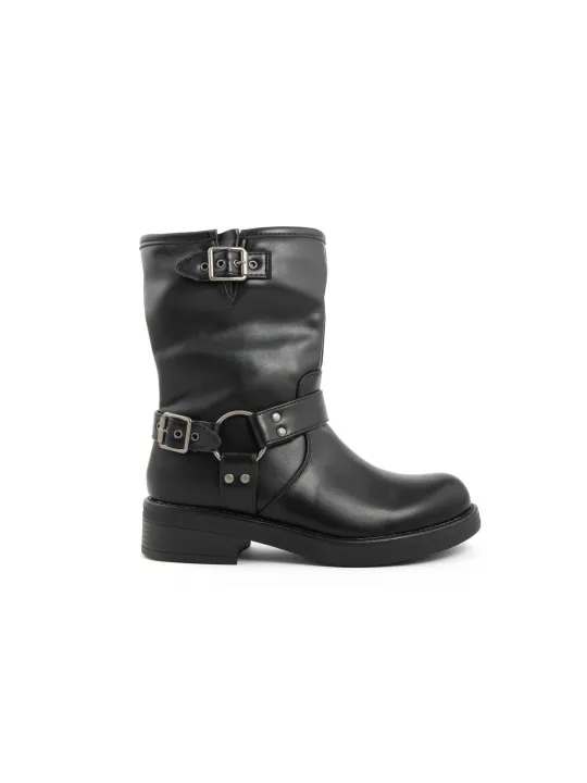 Schwarze Lederstiefel mit Schnallenriemen