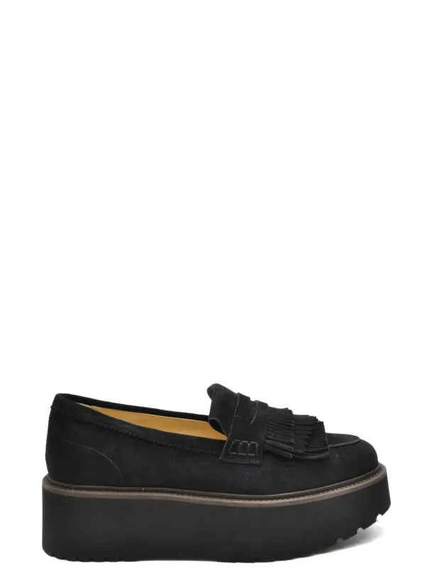Schwarzer Leder-Loafer mit Plateausohle Schwarzer Leder-Loafer mit Plateausohle