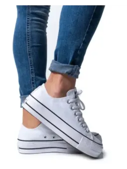 Converse 484332: Stylische & bequeme Sneakers für jeden Tag