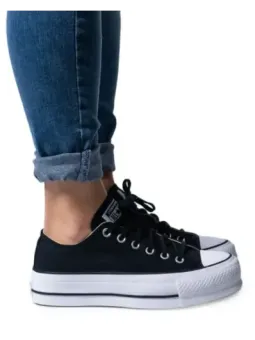 Converse 484333: Stylische Sneakers mit Komfort