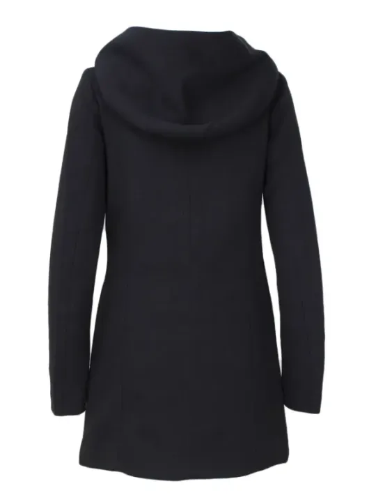 Schwarzer Kapuzenmantel aus Fleece
