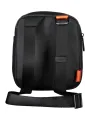 "Calvin Klein Messenger Bags im Sale | Calvin Klein Messenger Bag mit verstellbarem Gurt, recycelt online kaufen"|Planet-Deluxe