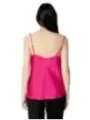 Rosa Satin-Camisole, Rückansicht