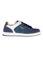 Carrera Sneakers: Stilvolle Kontrastdetails & Logo-Schnürsenkel