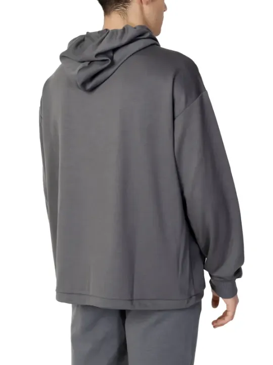 Graues Fila Hoodie und Hose