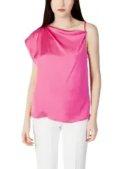 Zartrosa Seidentop, asymmetrischer Schnitt