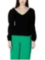 Schwarzer V-Ausschnitt Pullover lockere Passform