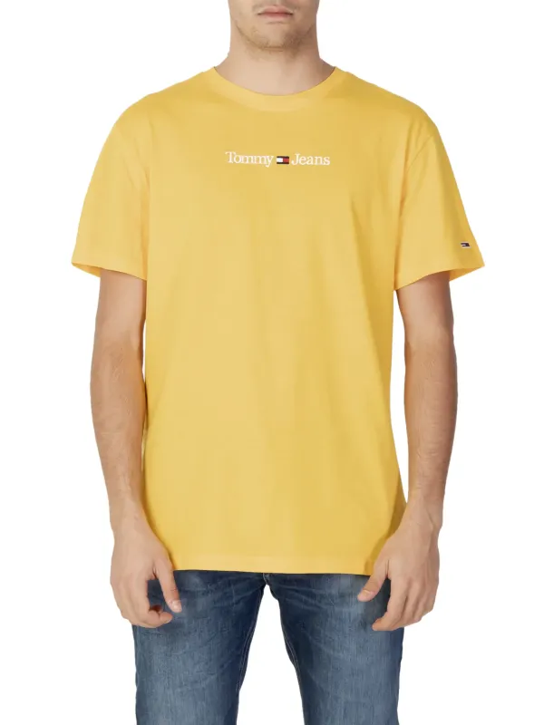Tommy Jeans gelbes T-Shirt und Jeans Tommy Jeans gelbes T-Shirt und Jeans