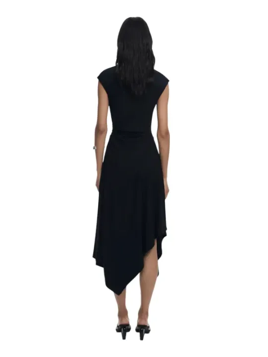 "Desigual Kleider im Sale | Desigual Damenkleid - Ärmelloses Herbst/Winter Blumenkleid in Schwarz, Rundhalsausschnitt - Artikelcode: 25WWVK12 online kaufen"|Planet-Deluxe