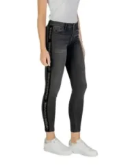 "Stylische Armani Exchange Damenjeans - Perfekte Passform"