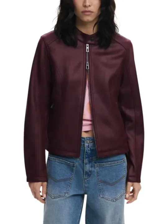 "Desigual Blazer im Sale | Desigual Damenkostümjacke in Bordeaux - Herbst/Winter Kollektion mit Reißverschluss und Vordertaschen (Artikelcode: 25WWEW43) online kaufen"|Planet-Deluxe