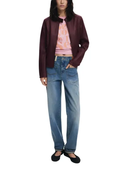 "Desigual Blazer im Sale | Desigual Damenkostümjacke in Bordeaux - Herbst/Winter Kollektion mit Reißverschluss und Vordertaschen (Artikelcode: 25WWEW43) online kaufen"|Planet-Deluxe