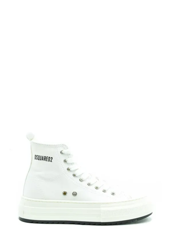 "Dsquared2 Sneakers im Sale | Dsquared2 Damen-Sneakers - Sportliche Frühlings-/Sommer-Schuhe in Weiß mit Schnürverschluss, Artikelcode: V_27738 online kaufen"|Planet-Deluxe "Dsquared2 Sneakers im Sale | Dsquared2 Damen-Sneakers - Sportliche Frühlings-/Sommer-Schuhe in Weiß mit Schnürverschluss, Artikelcode: V_27738 online kaufen"|Planet-Deluxe