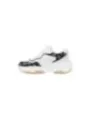 "Guess Sneakers im Sale | GUESS Damen Slip-On Sneakers – Herbst/Winter, Weiß & Bunt, Sportlich mit Bänderverschluss online kaufen"|Planet-Deluxe