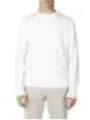 Weißer Pullover, männliches Model präsentiert