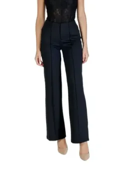"Guess Active Damenhose – Stil & Komfort vereint"