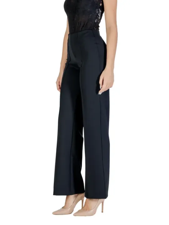 "Guess Active Hosen im Sale | Guess Active - Guess Active Pantaloni Donna online kaufen"|Planet-Deluxe