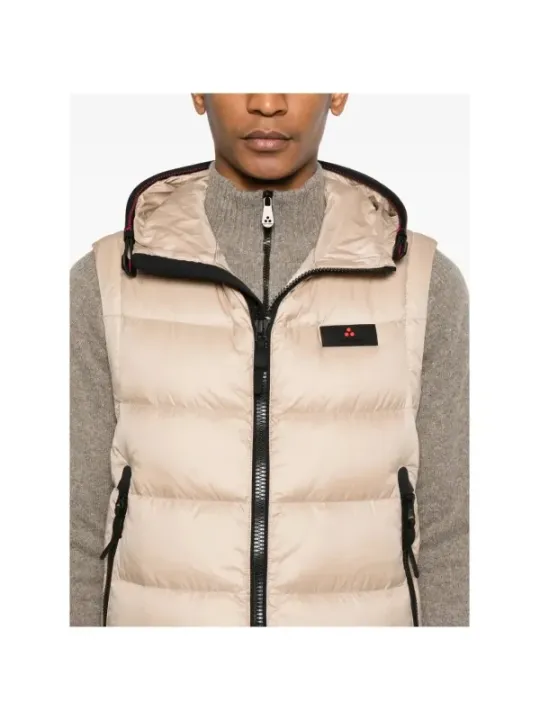 "Peuterey Westen im Sale | Peuterey Herren Gilet - Stylische Herbst/Winter Weste in Beige mit Kapuze – Ärmellose Jacke mit Reißverschluss und Vordertas online kaufen"|Planet-Deluxe