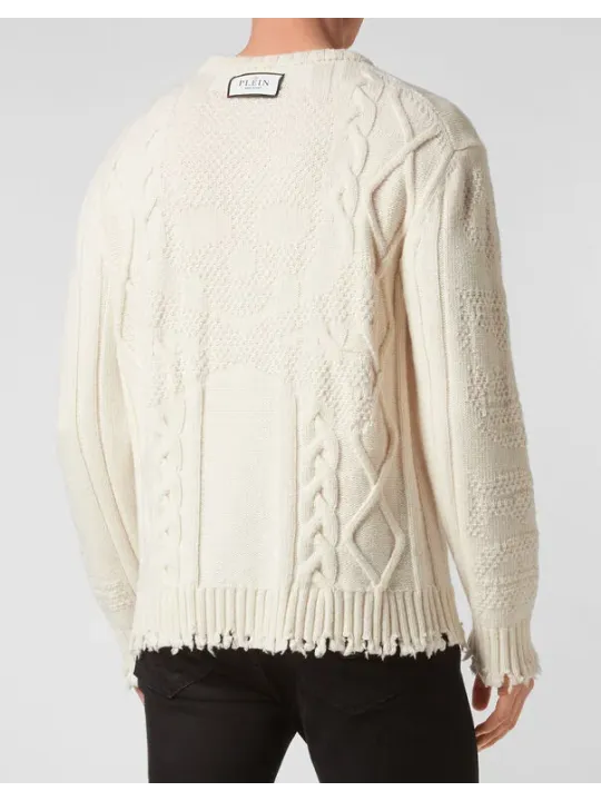 "Philipp Plein Pullover im Sale | Philipp Plein Herrenpullover - Weißer, Zerrissener Wollpullover für Herbst/Winter - Langer Ärmel, Rundausschnitt - Artikelcod online kaufen"|Planet-Deluxe