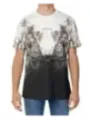 Baumdruck auf weiß-schwarzem T-Shirt