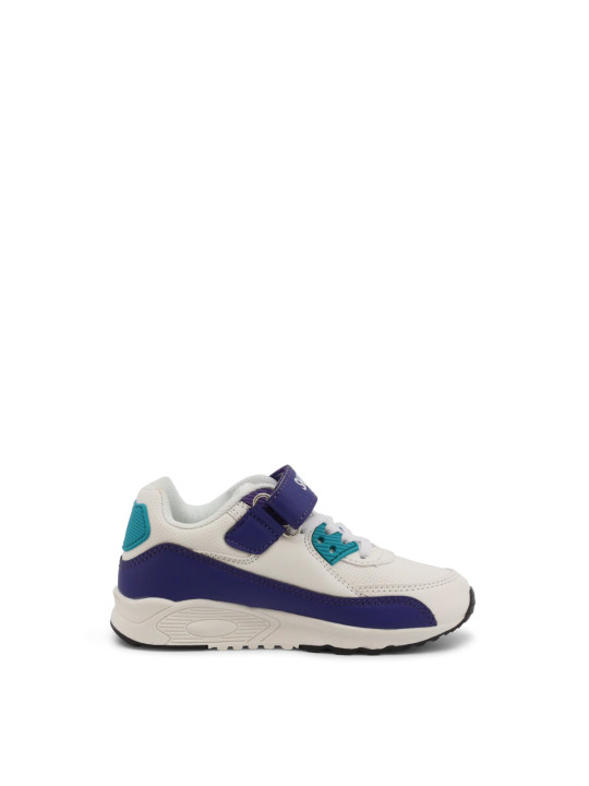Weiße Sneaker mit lila Akzenten