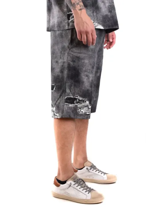 "Diesel Bermudas im Sale | Diesel Herren Bermuda Shorts - Schwarz, Zerrissen und Abgenutzt - 100% Baumwolle für Frühling/Sommer online kaufen"|Planet-Deluxe