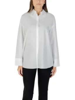 "Stilvolle Damenbluse von Armani Exchange - Eleganz pur"