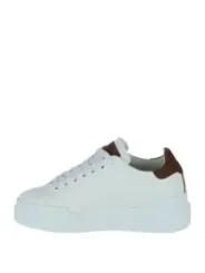 Weiße Leder-Sneaker mit Plattform.