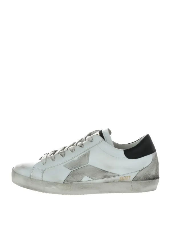 Weiße Sneaky Leder-Sneakers mit Absatz Weiße Sneaky Leder-Sneakers mit Absatz