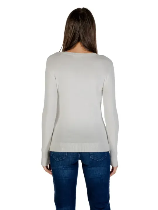 Guess Damenpullover 490691 – Stilvoll & Bequem