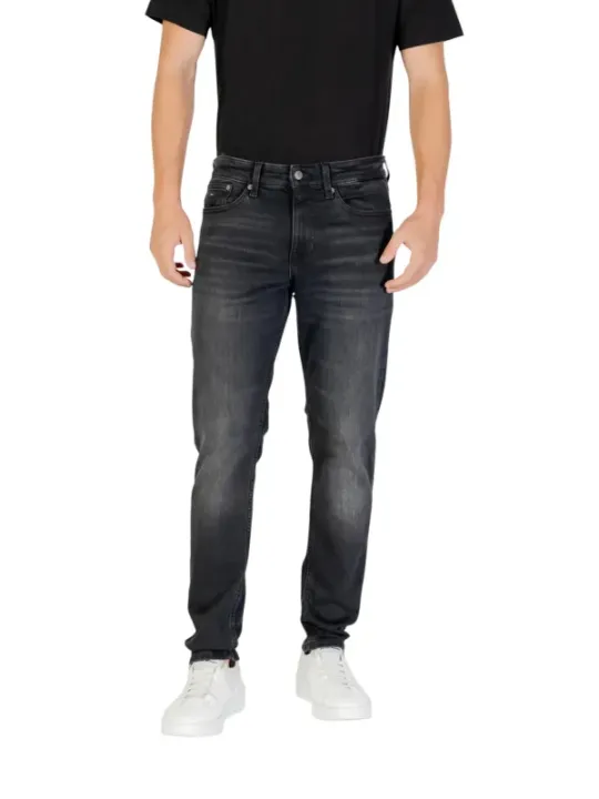 "Tommy Hilfiger Classic Herrenjeans – Stilvoll & Zeitlos"
