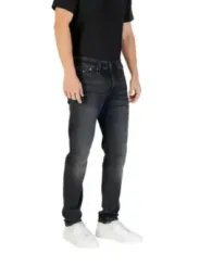 "Tommy Hilfiger Classic Herrenjeans – Stilvoll & Zeitlos"