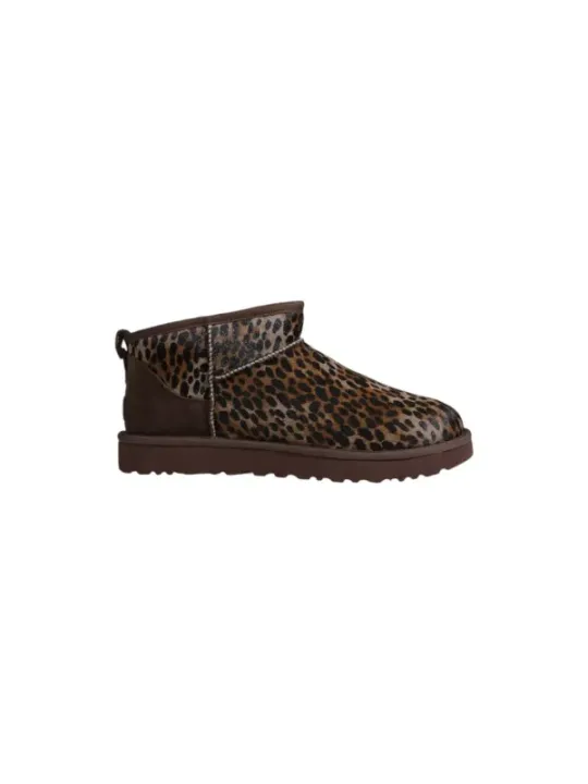 Ugg Damen Stiefel 490266 – Stil und Komfort vereint