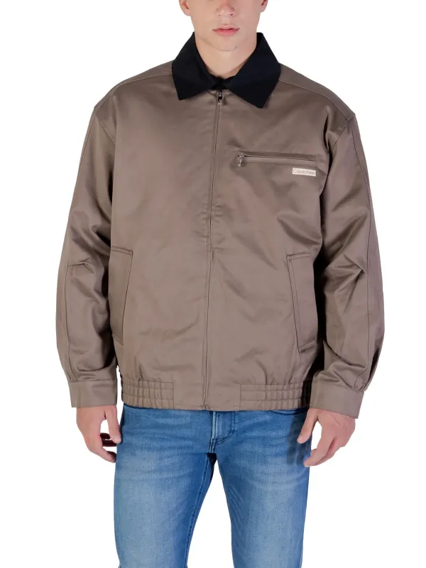 Calvin Klein Herrenjacke – Stilvoll & Bequem Calvin Klein Herrenjacke – Stilvoll & Bequem