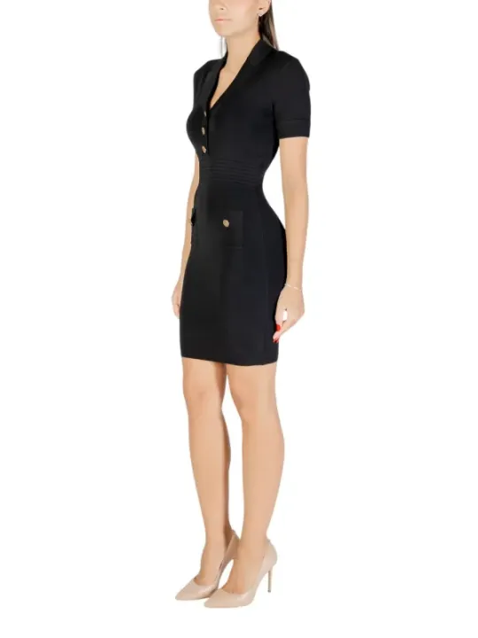 Guess Abito Damenkleid 489977 – Stilvoll & Elegant