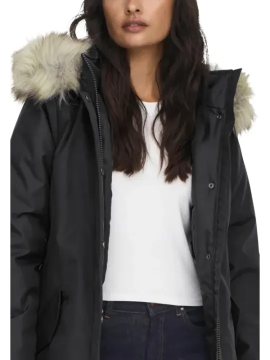 "Stylische Only Damenjacke - Komfort & Eleganz vereint"