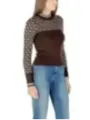 "Stylischer Guess Damenpullover - Gemütlich & Modern"