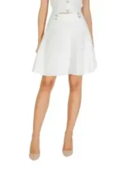 "Eleganter Guess Damenrock 490306 – Stilvoll und Zeitlos"