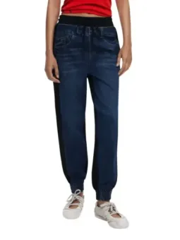 "Stilvolle Desigual Damenjeans - Modell 490043"