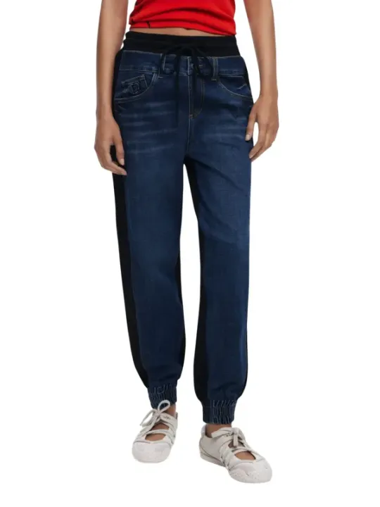 "Stilvolle Desigual Damenjeans - Modell 490043"