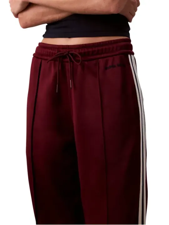 Calvin Klein Damenjeans – Stilvolle & Bequeme Hosen