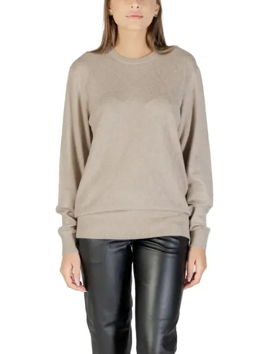 "Stilvoller Guess Damenpullover - Eleganz für jeden Tag"