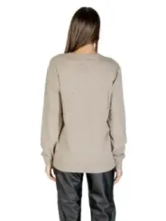 "Stilvoller Guess Damenpullover - Eleganz für jeden Tag"